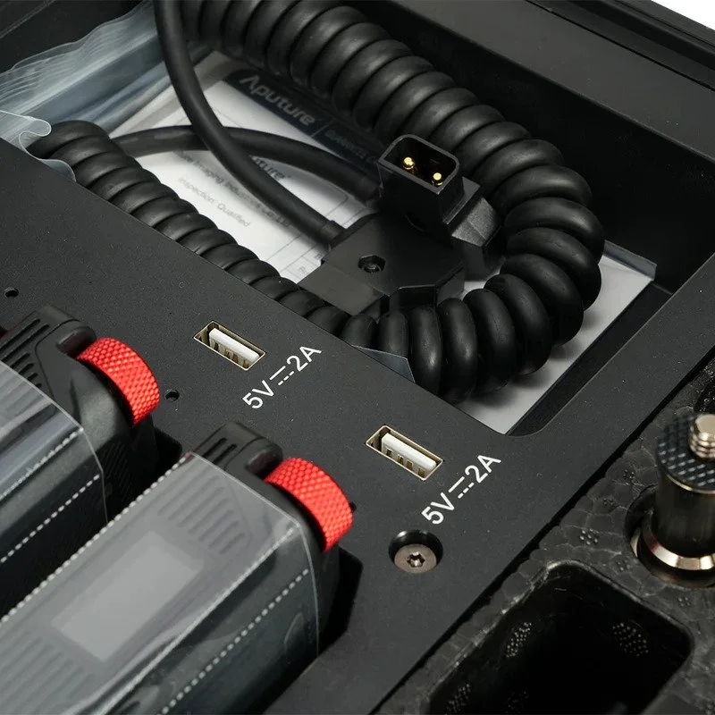 Aputure_MC_Pro_8-Light_Kit_x1000_0021.jpg