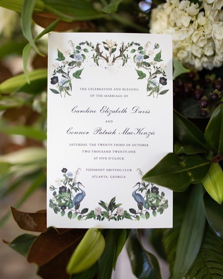 Classic with a twist!! We love getting to incorporate the unparalleled art of @stephaniefishwick into our printed materials. @annaandspencer @yvonnespiottaweddings