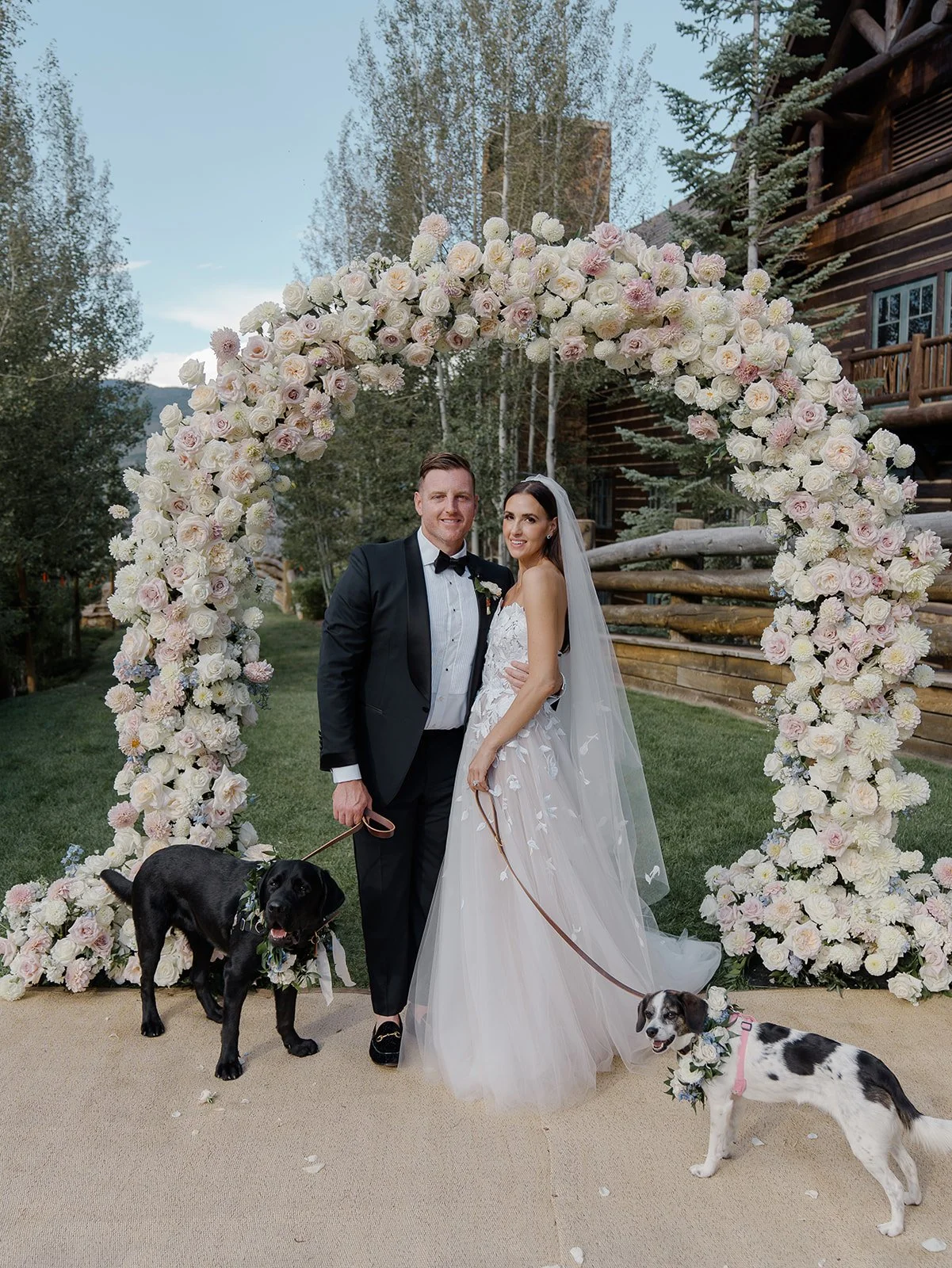 SneakPeek 118 WeddingJordanJosh_websize.jpg