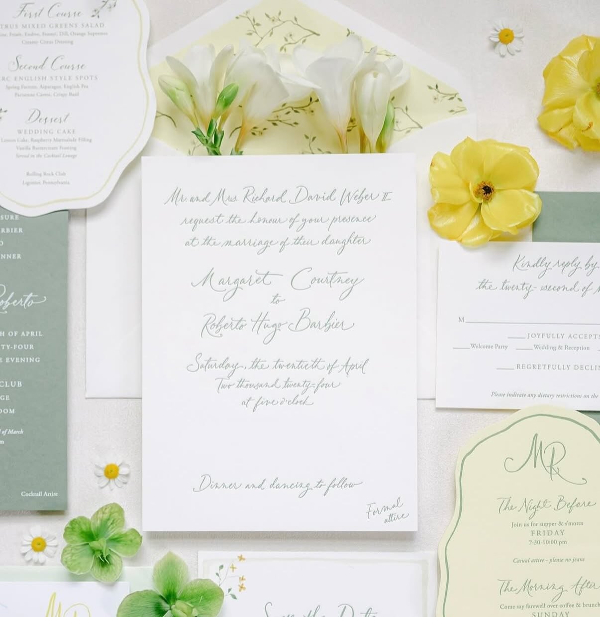 Sunny summer yellow paper suite ☀️ with @soireebysouleret @laurafoote @fox.andthefleur