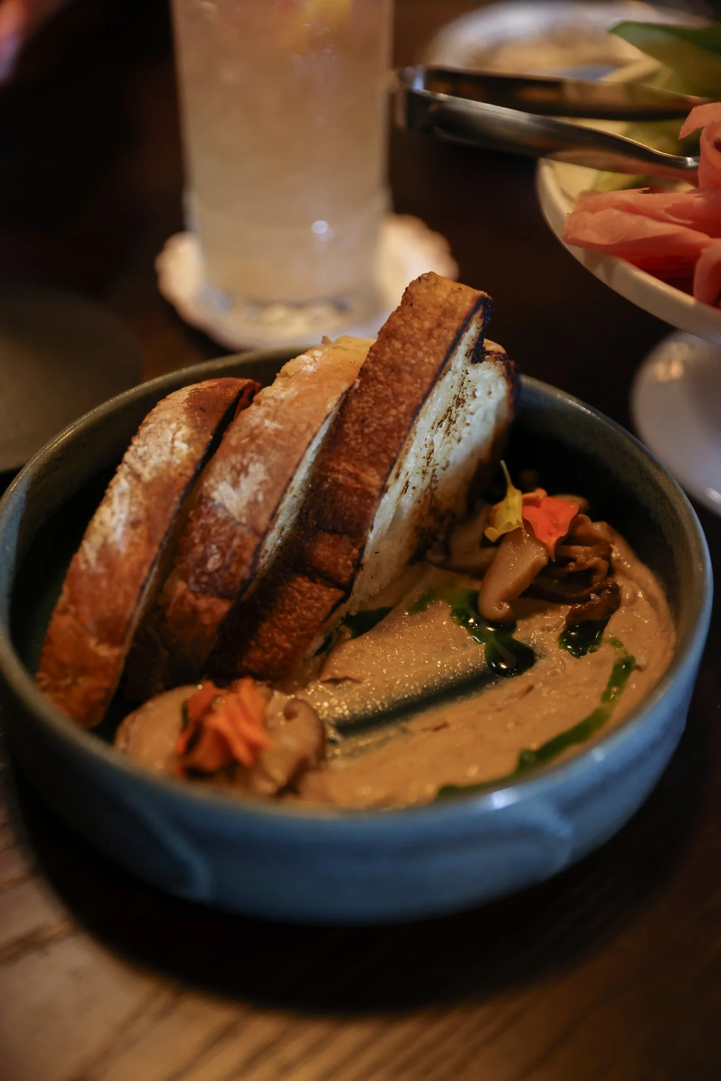 sparrow wine bar-10.jpg