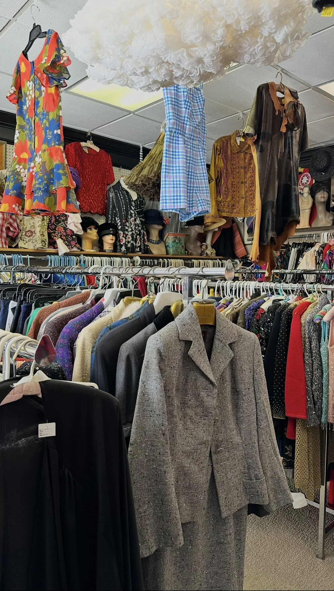 Long Second Hand Retro Clothes Where To Shop Vintage In Orlando   LemonHearted