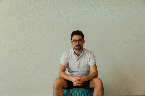 ALI ABOU HAIDAR Dual Degree in Maths and Business, American University of Beirut Ex-consultant at Oliver Wyman Eater, thinker, reader, joker and loser (specifically in ping-pong) Ali speaks French and Arabic, plays the piano, likes racquet sports, and is currently pursuing an online degree in coding
