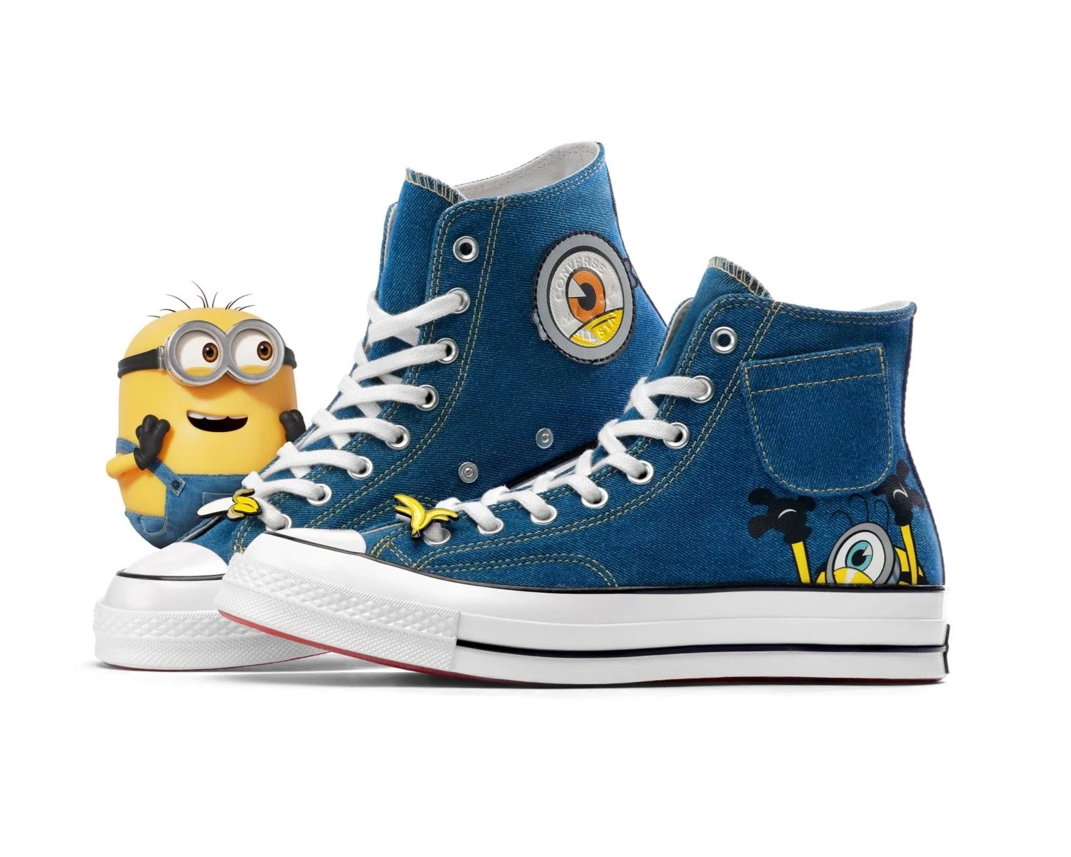FA26+MINIONS_CHUCK+70_A21402C_PAIR_STACK-013_v4.jpg