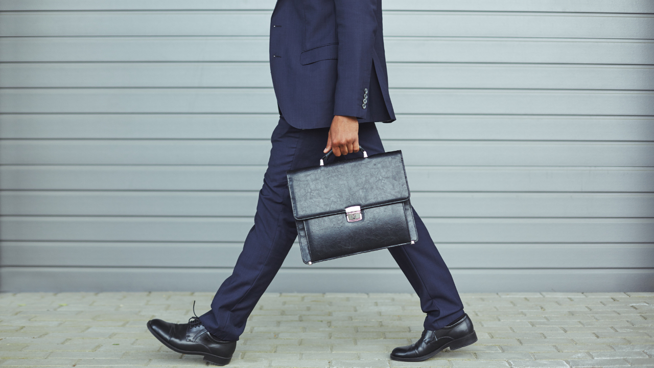 200 Becoming Go To Real Estate Broker - it takes these 3 things | Casual Friday Daily Show Up episode artwork