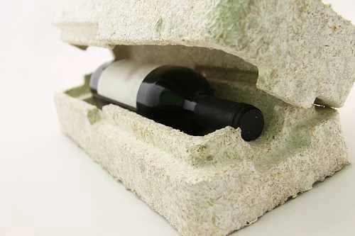 ecovativedesign-wine-shipper.jpg