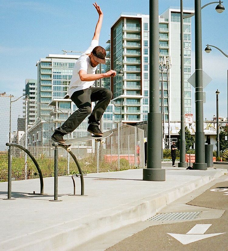 HigherEd-AndyPitts-Skate1.jpg