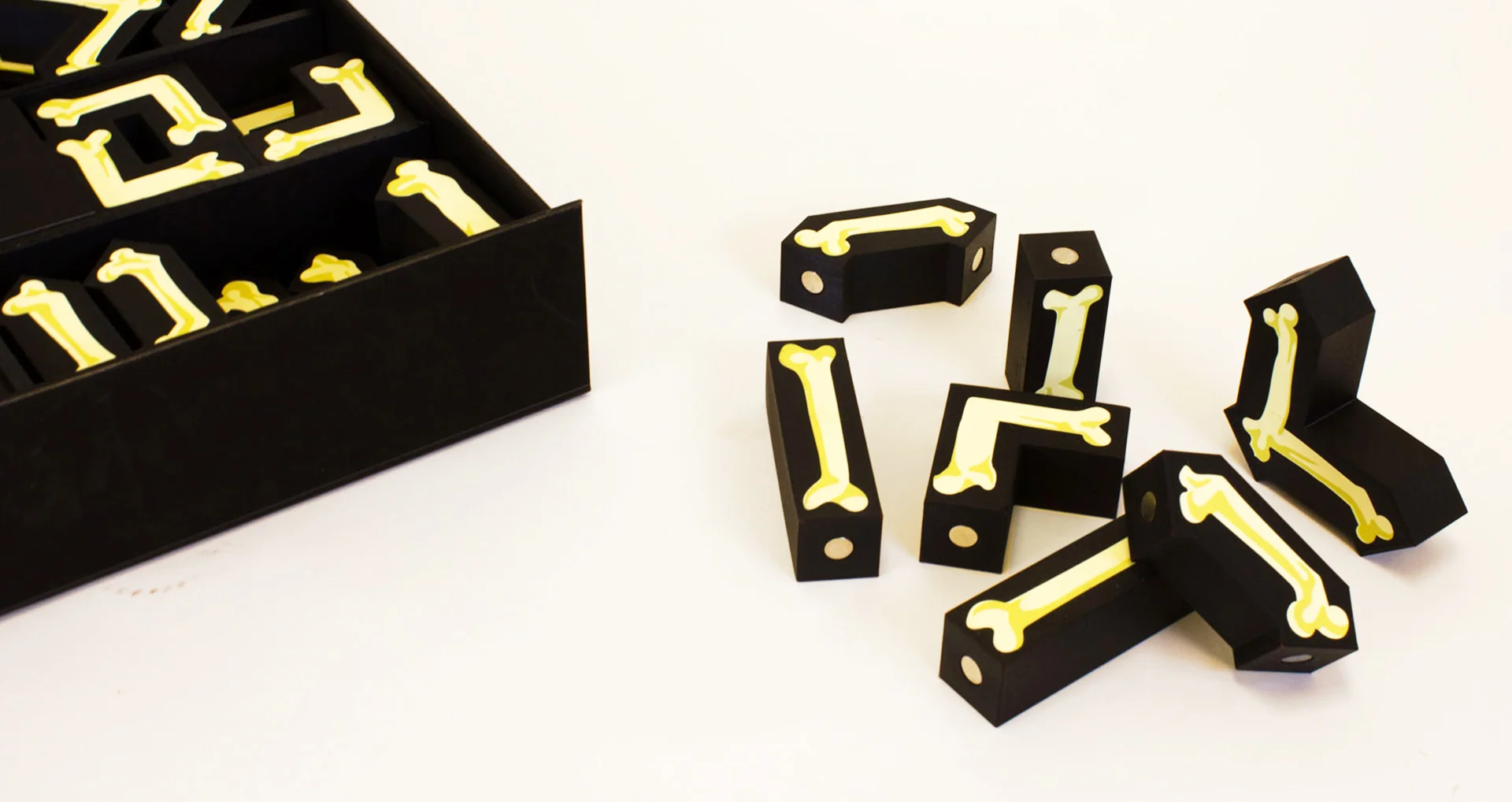 ZanBarnett-Alphabones-Toy11.jpg