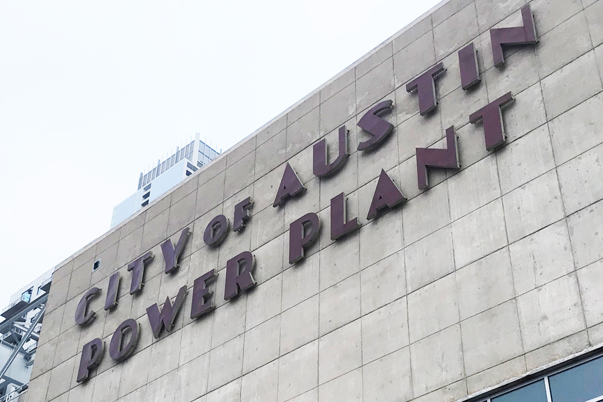 Classic tourist picture of the amazing Austin Power Plant.