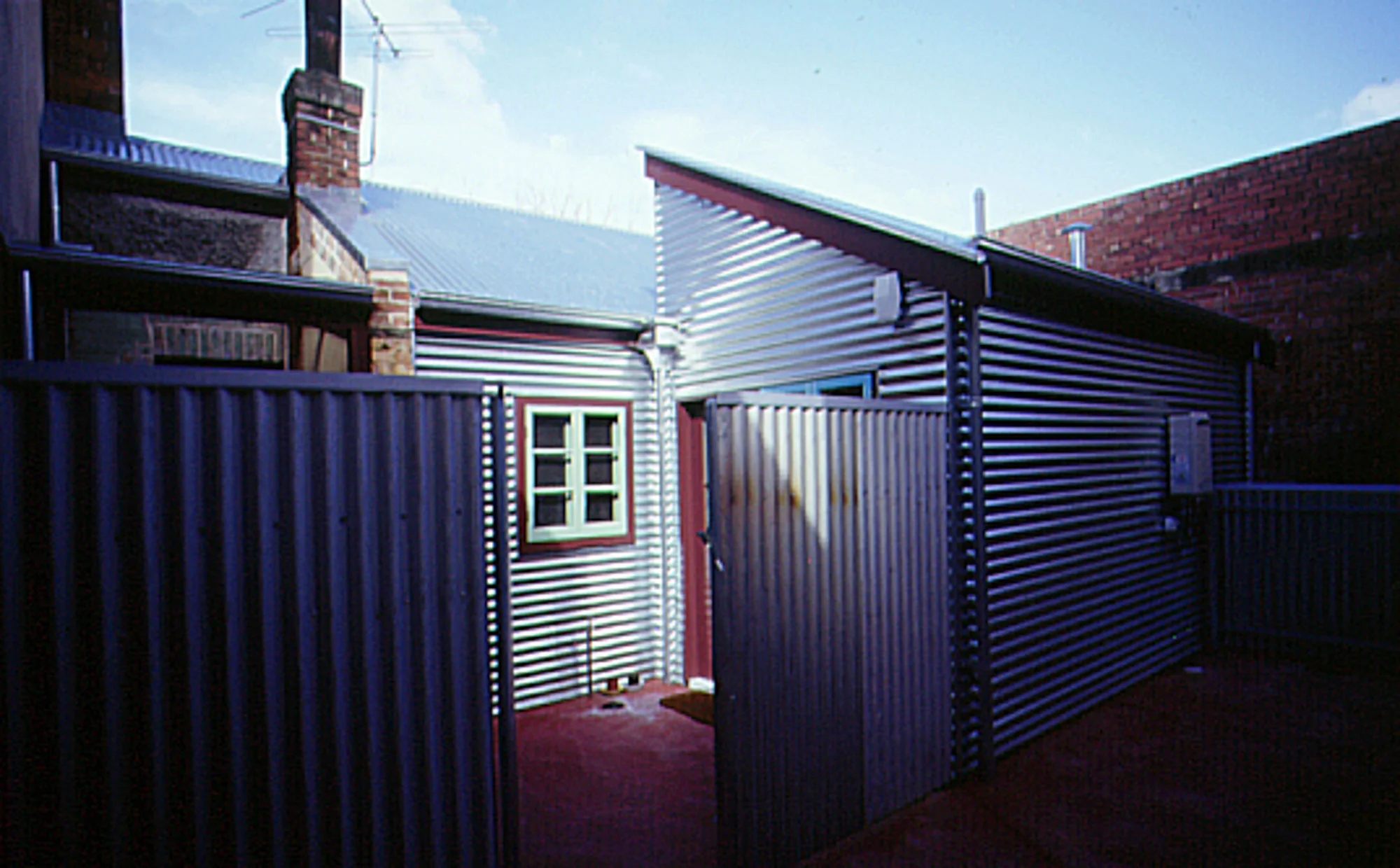 2001 293_morph_S3_10.jpg
