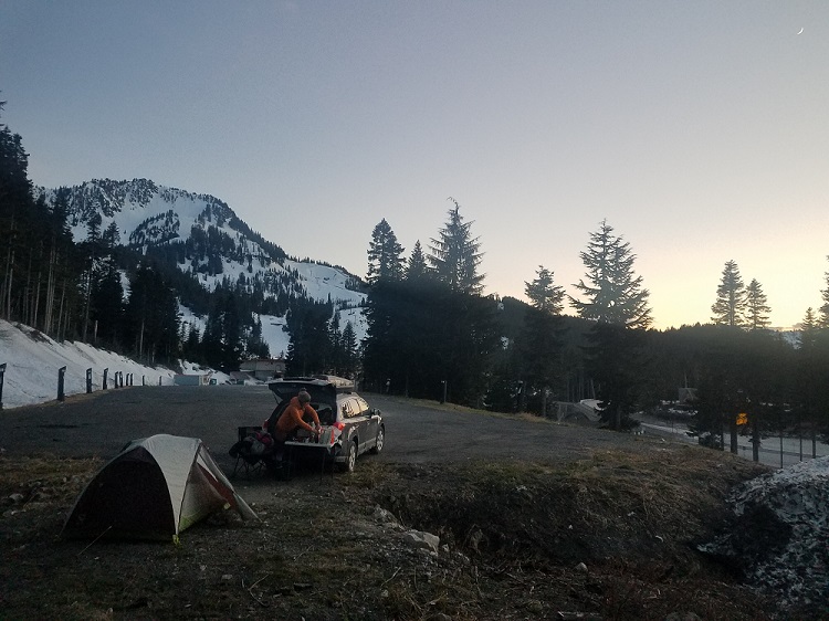 B cooking a tailgate dinner at our parking lot ‘camp’, first night in the Cascades.