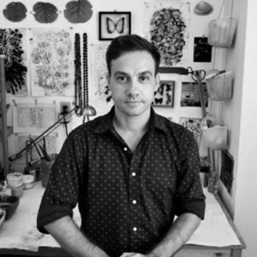 Leslie Sardinias born in 1974, Leslie Sardinias graduated from the National School of Fine Arts in Havana (1994), and from Parsons The New School for Design in New York (2000) with a Master’s degree in Design and Animation. After living in Europe for several years, Sardinias returned to New York, where he continues his investigative work in painting, animation, and design. He has participated extensively in both solo and group exhibitions, among the most notable being the VII Florence Bien-nial in 2001, where he received the Lorenzo de Medici Award. In 2012, Sardinias’ animated video Watching You was displayed on billboards in New York’s Times Square. The artist has been exhibited solo Aguas Malas his project focusing on painting and drawing at the 8TH Floor Museum in New York un 2014 and La Comunidad at El Museo de Arte Colonial in Havana, Cuba, in the occa-sion of the Havana Biennial 2015. His works are part of numerous important collections internationally, including the Spanish Royal Collection, the Alex Rosenberg Private Col-lection, and the collection of the Arte Viva Foundation. His work has been exhibited at the National Museum of Fine Arts in Havana, Cuba; the Angel Museum in Segovia, Spain; the Casa Lamm Collection in Mexico City, Mexico; the Deposito Bagagli Musei Vaticani in Rome, Italy; and the Shelley and Donald Rubin Private Collection.