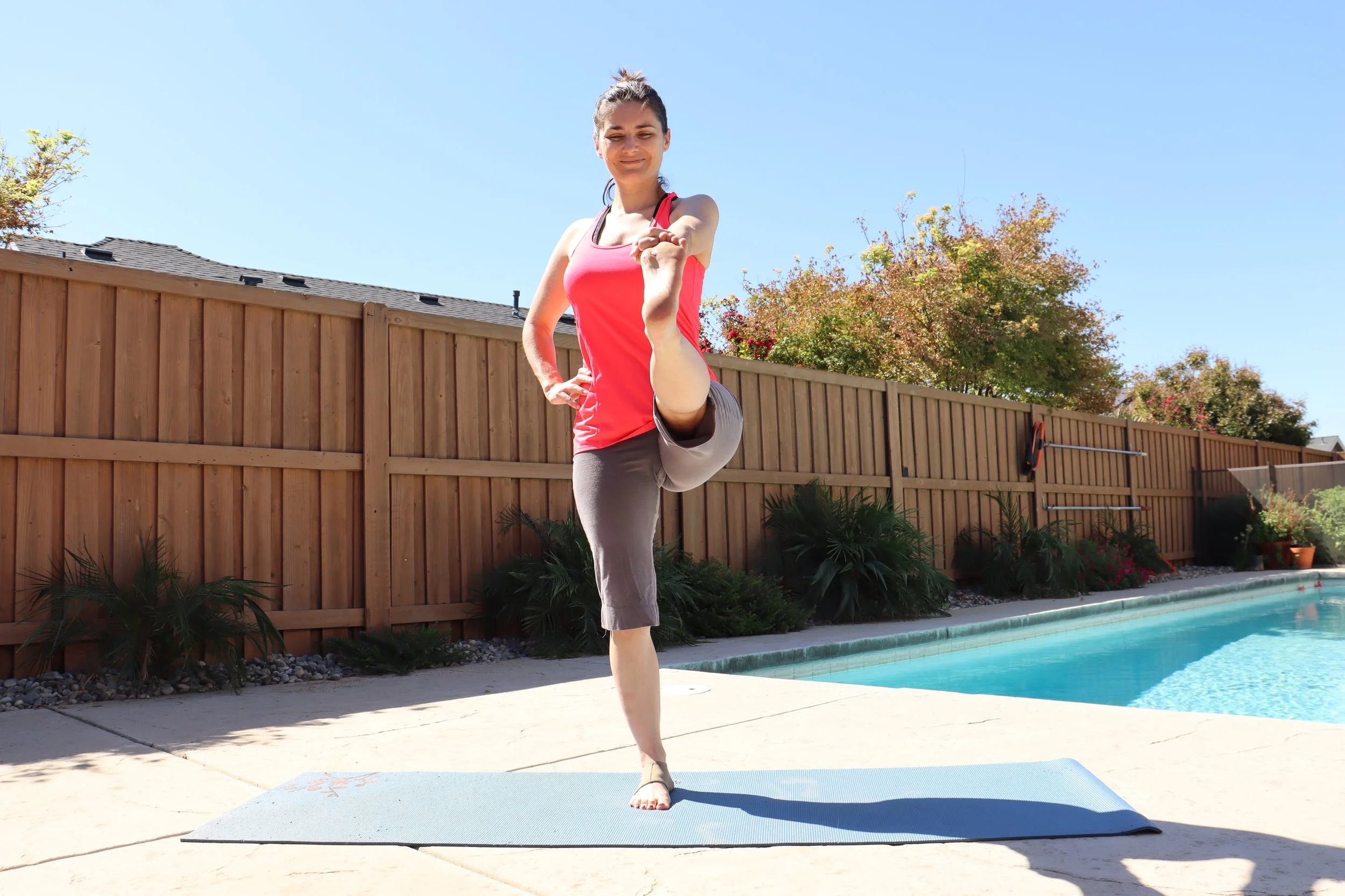 Best yoga poses for improving balance with scoliosis or leg-length discrepancy