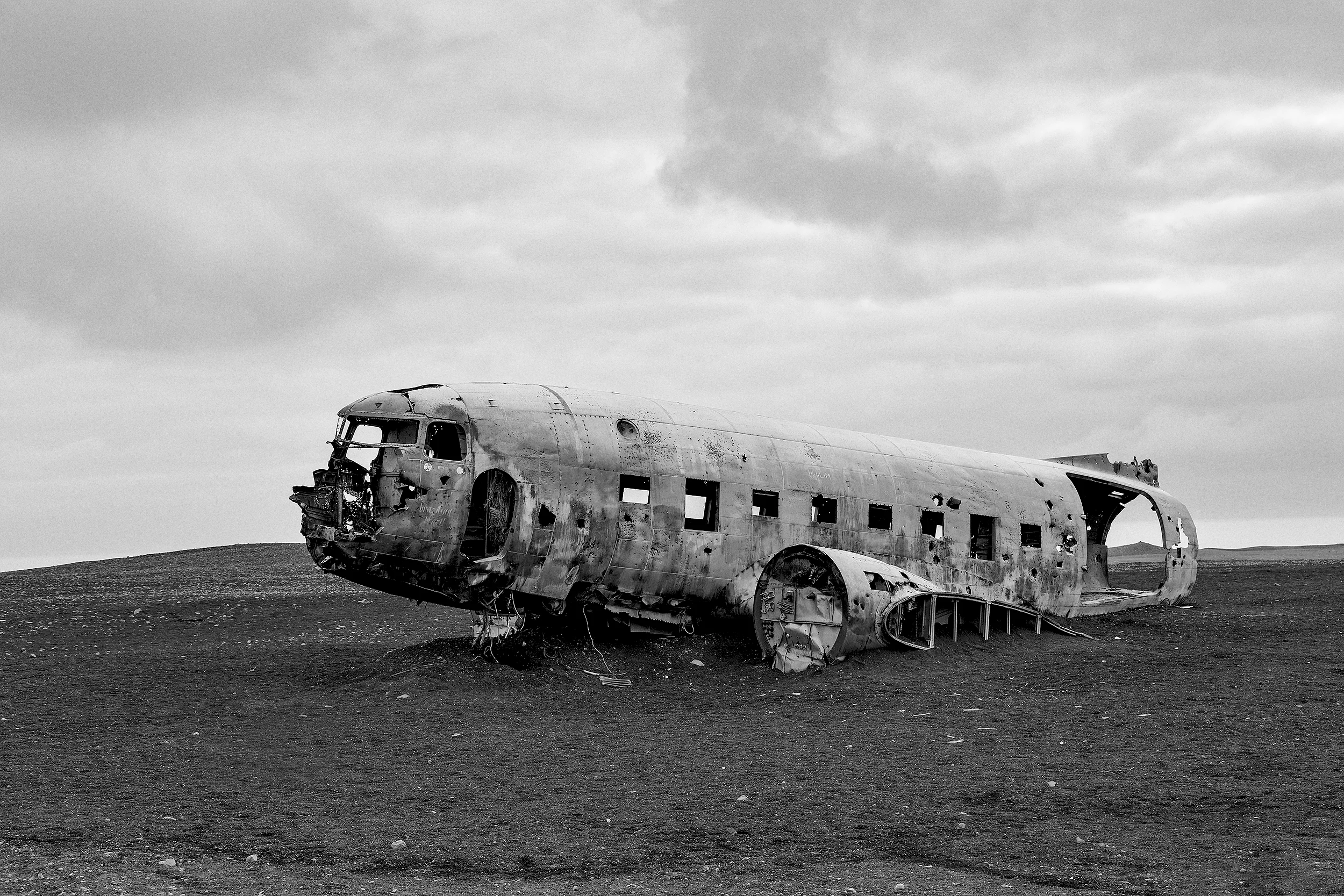 _ZP_2514 edited 2 BW 2500x.jpg