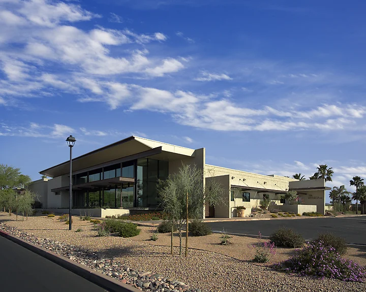 04-071-03 Day Exterior 2.jpg