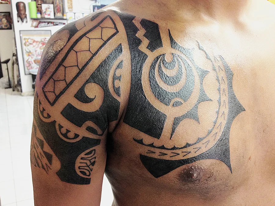 Tomo — Sacred Art Tattoo Waikiki