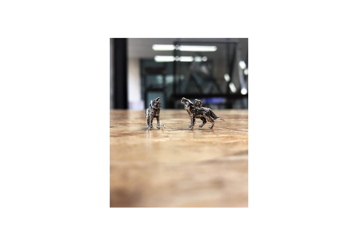 howling_wolf_earrings.jpg