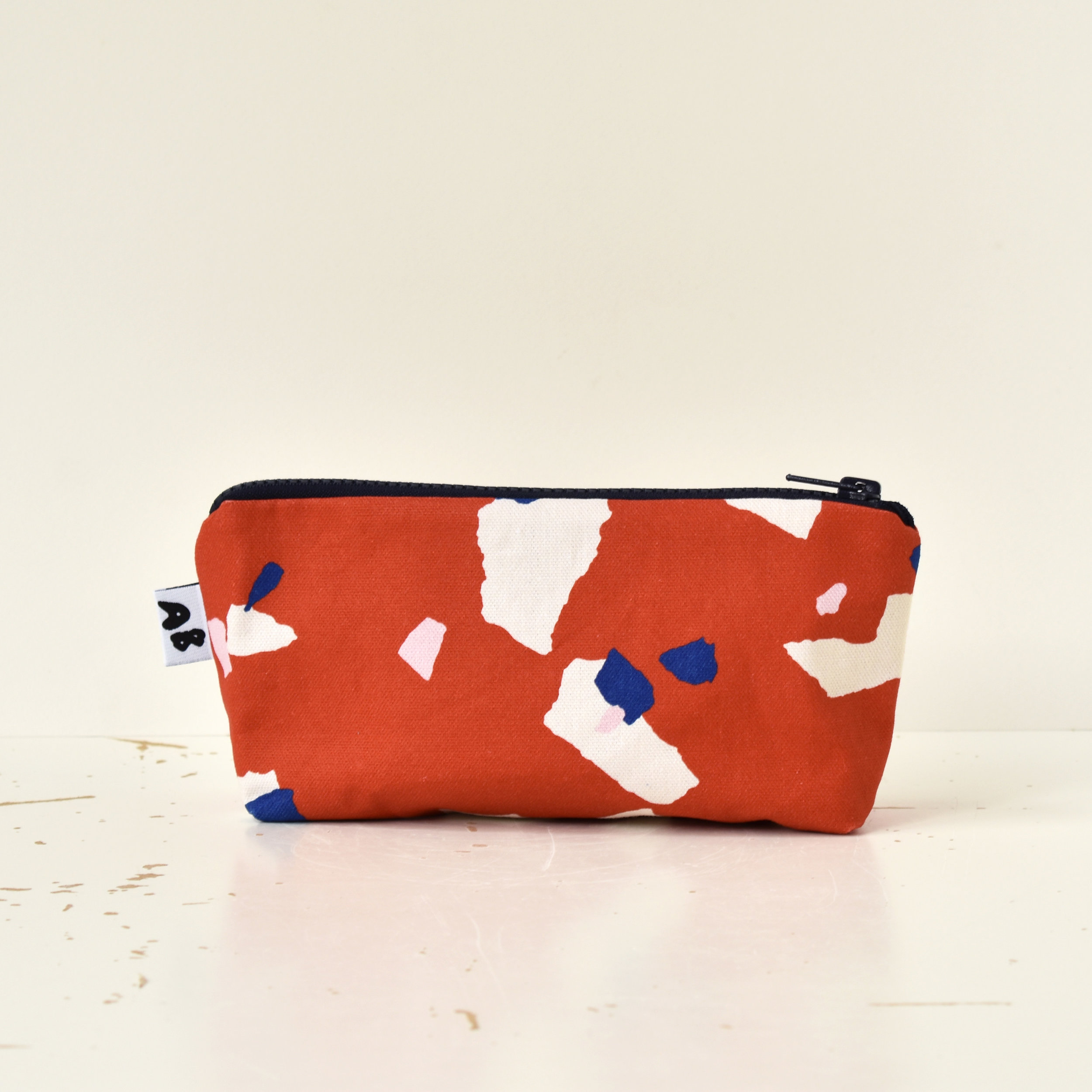 archive - sara zip pouch rust