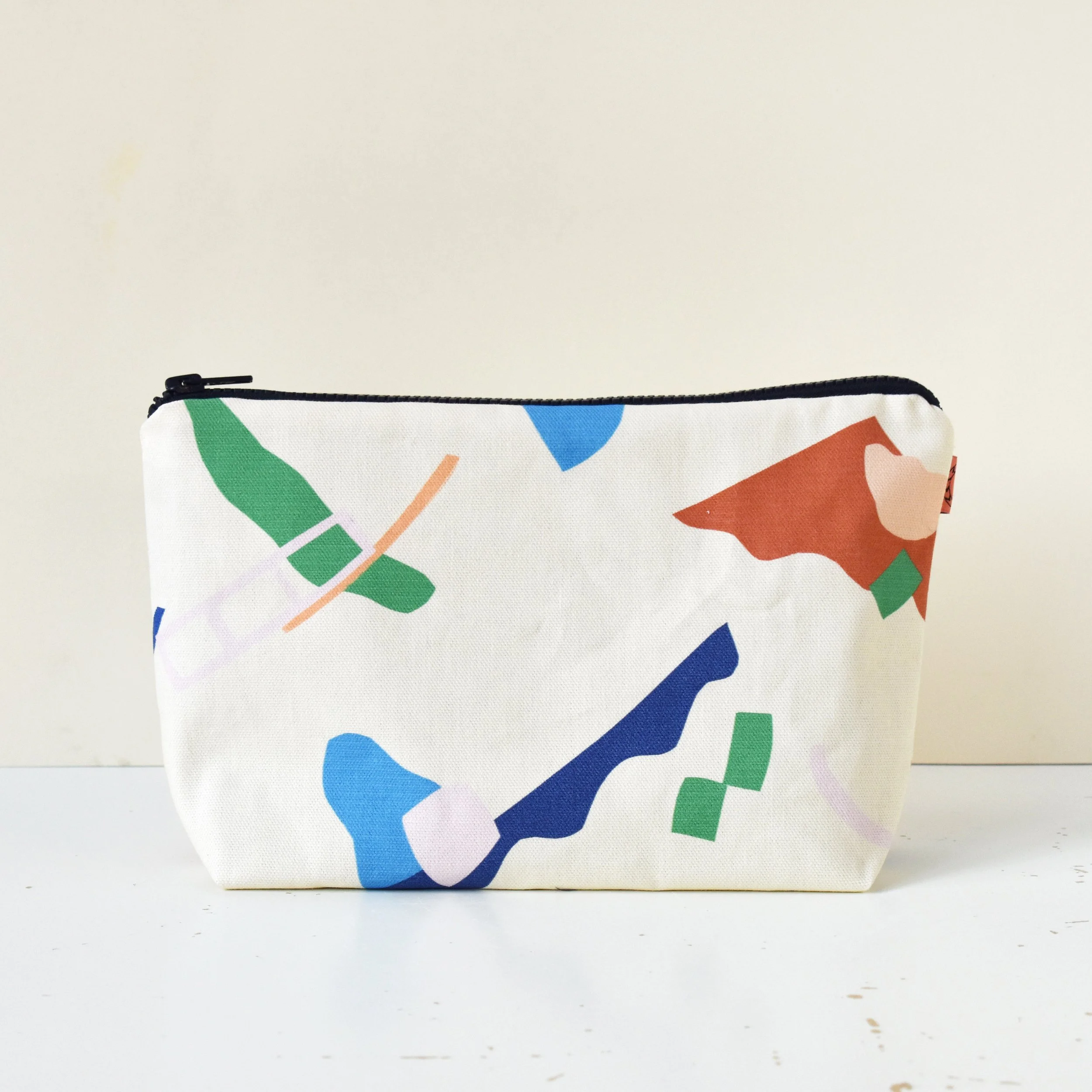 archive - tilleke wash bag ecru