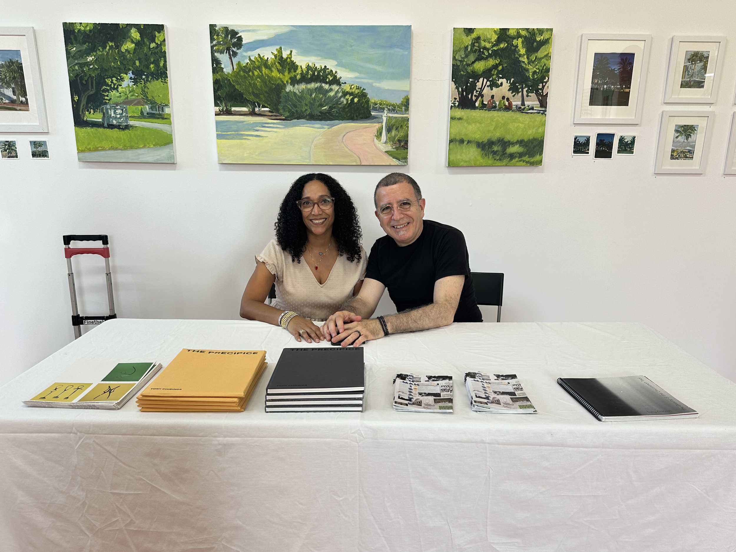 Dale Zine, Book signing, The Precipice