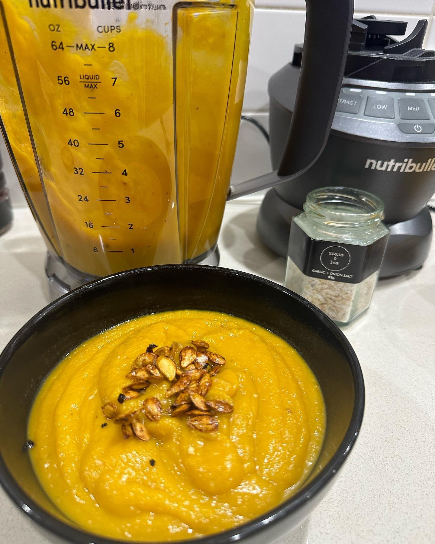 Rainy cool nights are calling for Pumpkin soup 👌🏼

SHOP: http://bit.ly/StoneandLea-GarlicOnionSalt