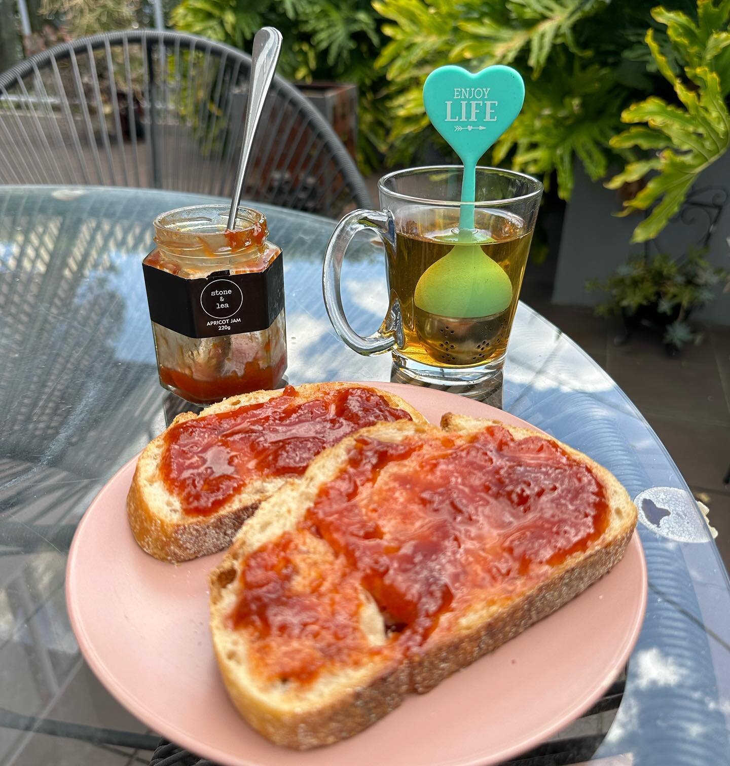 Arvo delights 🙌🏼 green tea with Apricot Jam on toast! 

SHOP: http://bit.ly/StoneandLea-ApricotJam