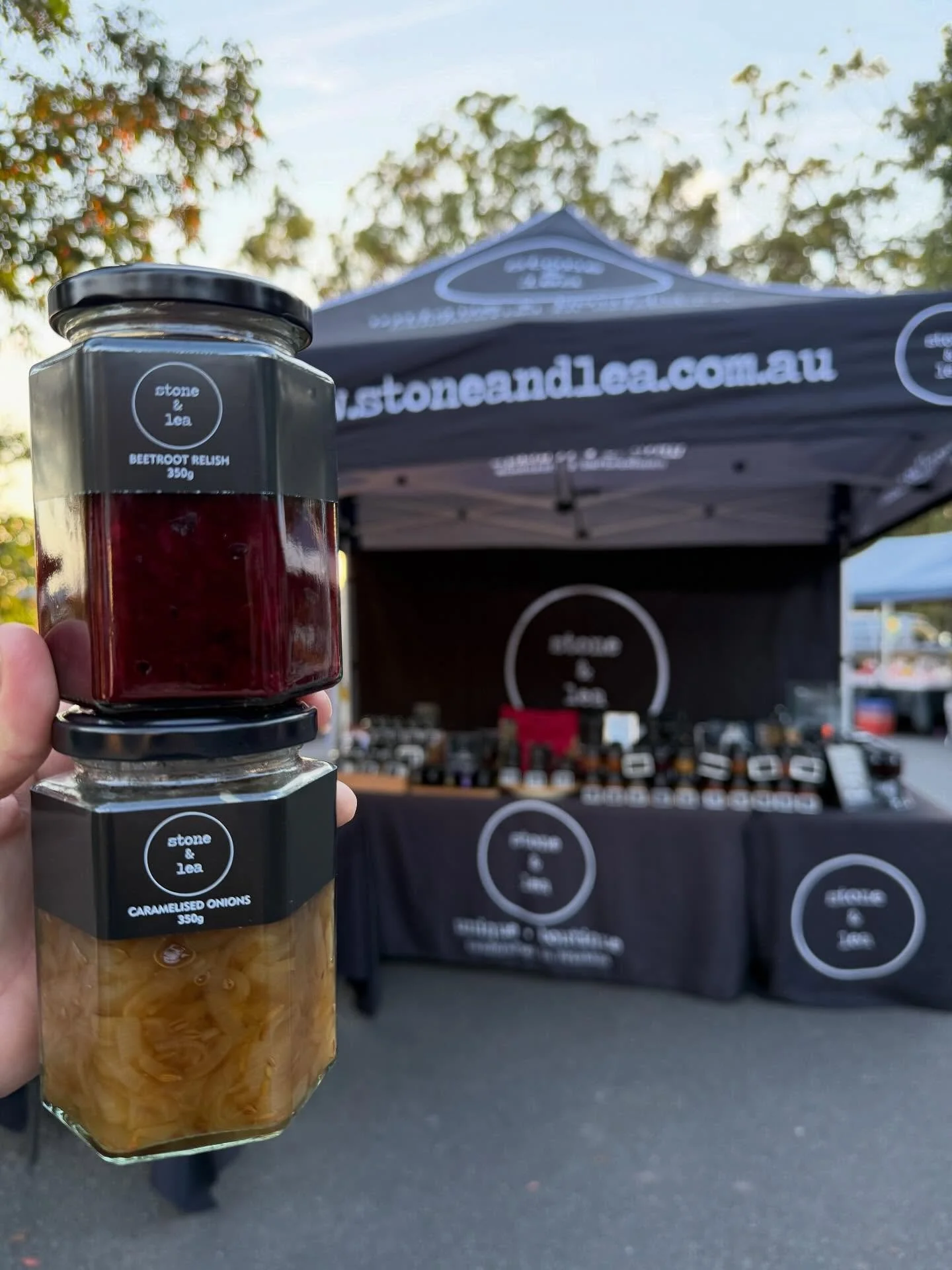 𝓗𝓪𝓹𝓹𝔂 𝓢𝓪𝓽𝓾𝓻𝓭𝓪𝔂 coming to you from the @carseldinefarmersmarkets 
Our BBQ and burger go-to&rsquo;s are our Beetroot Relish and Caramelised Onions, perfect for Footy finals weekend! 🏉😋
Available today open until 12noon

http://bit.ly/Sto