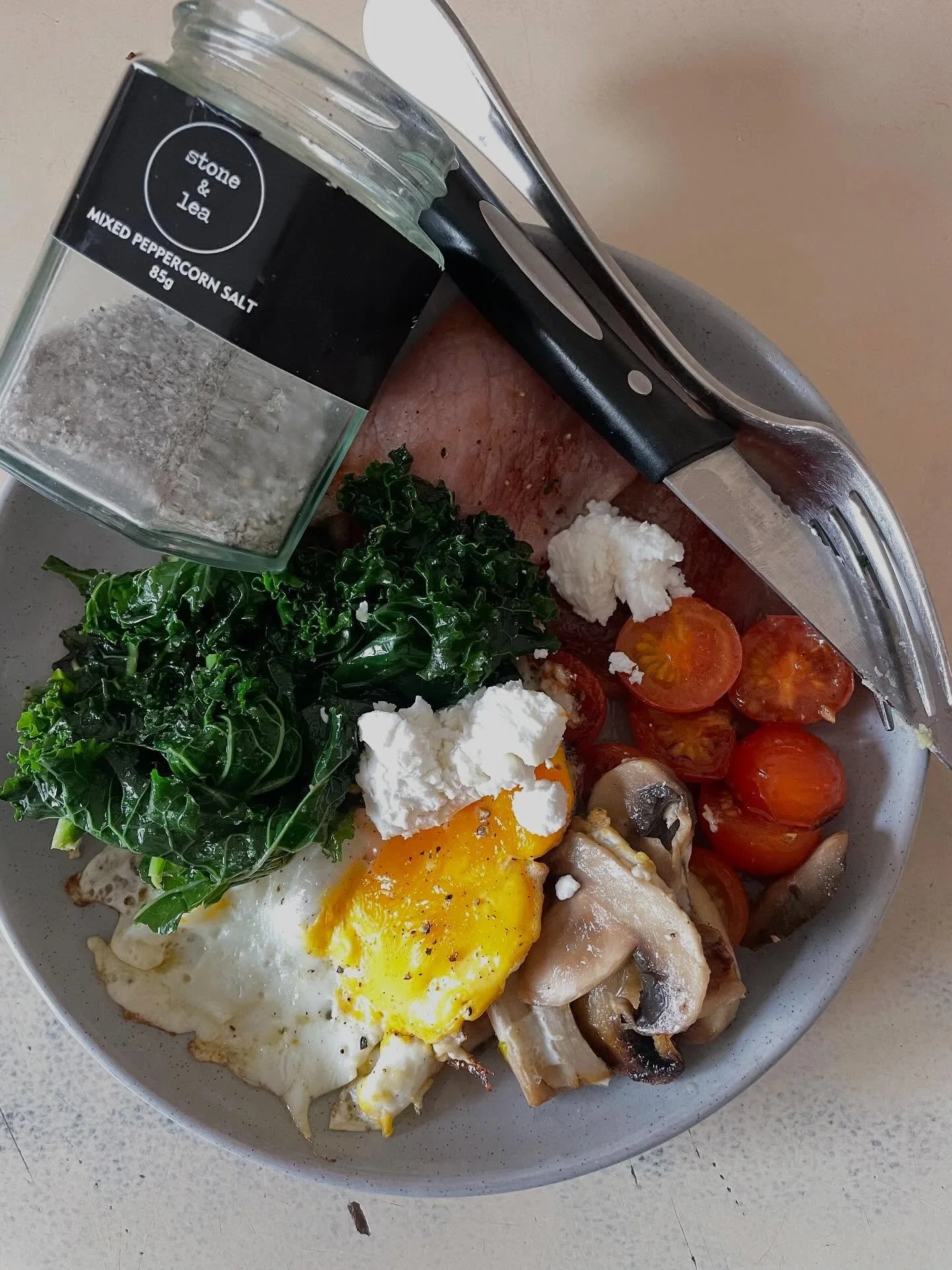 “Don’t live near a cafe… no worries! Big Breaky for me 🙌🏼😂🤩”
📸 Aaron 
SHOP: http://bit.ly/StoneandLea-MixedPepperSalt