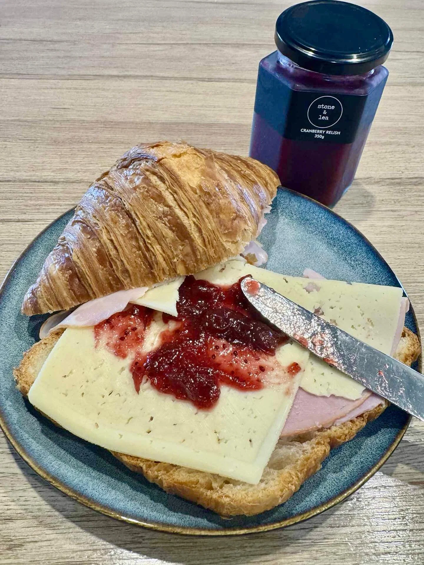 A simple yet delish way to use our Cranberry Relish 😋

SHOP: http://bit.ly/StoneandLeaCranberryRelish