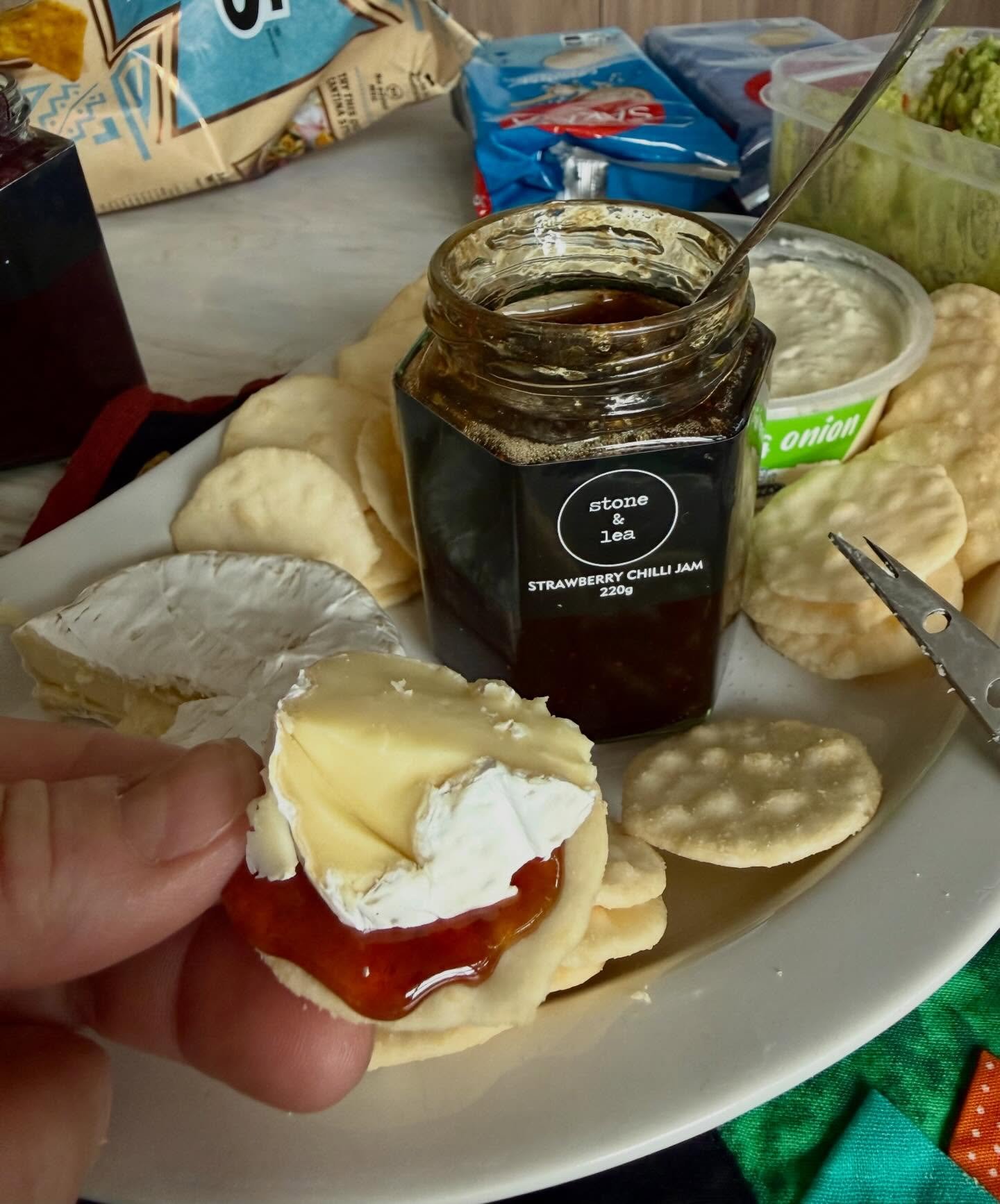 Our Strawberry + Chilli Jam is perfect with cheese 🧀 

SHOP: http://bit.ly/StoneandLea-StrawbChilliJam