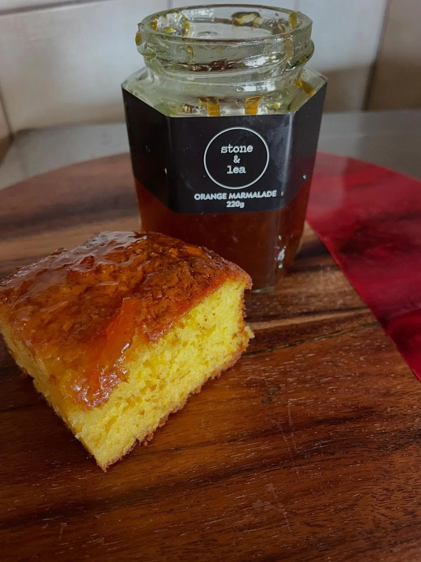 &ldquo;Made an orange and almond cake too. Just poured the Marmalade on top after it was baked. Yum!&ldquo;
📸 Ruth

SHOP: https://bit.ly/StoneandLeaJamsMarmalades