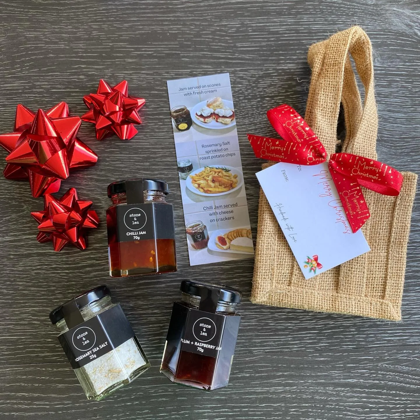 Our Mini sample best seller Christmas gift bag has been so popular this festive season, featuring our Plum + Raspberry Jam, Chilli Jam &amp; Rosemary salt with bookmark and only $25. Perfect #secretsantagift 🎅🏼

Shop it here: http://bit.ly/Stoneand