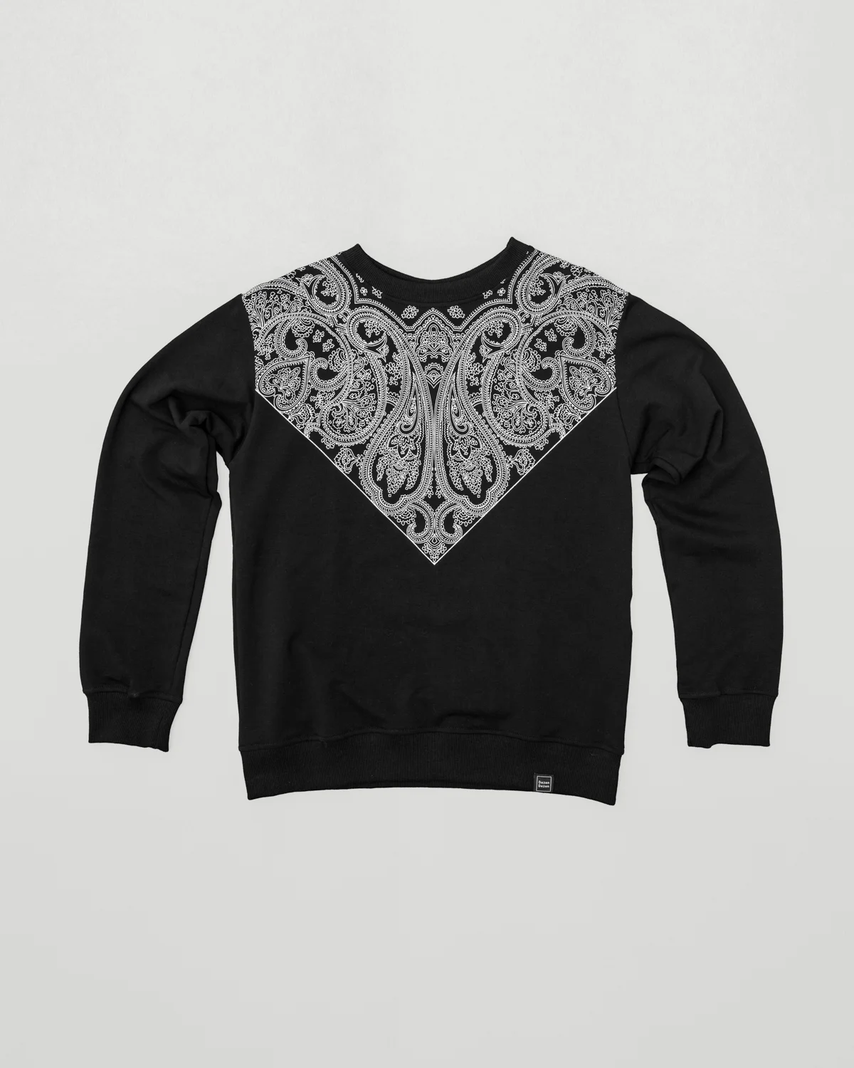 DZ510_131-Sweatshirt-black-with-white-full-paisley-print.jpg