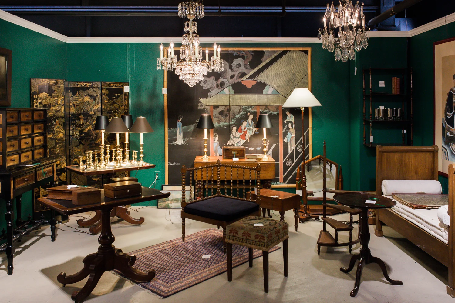 Hamptons Antique Galleries