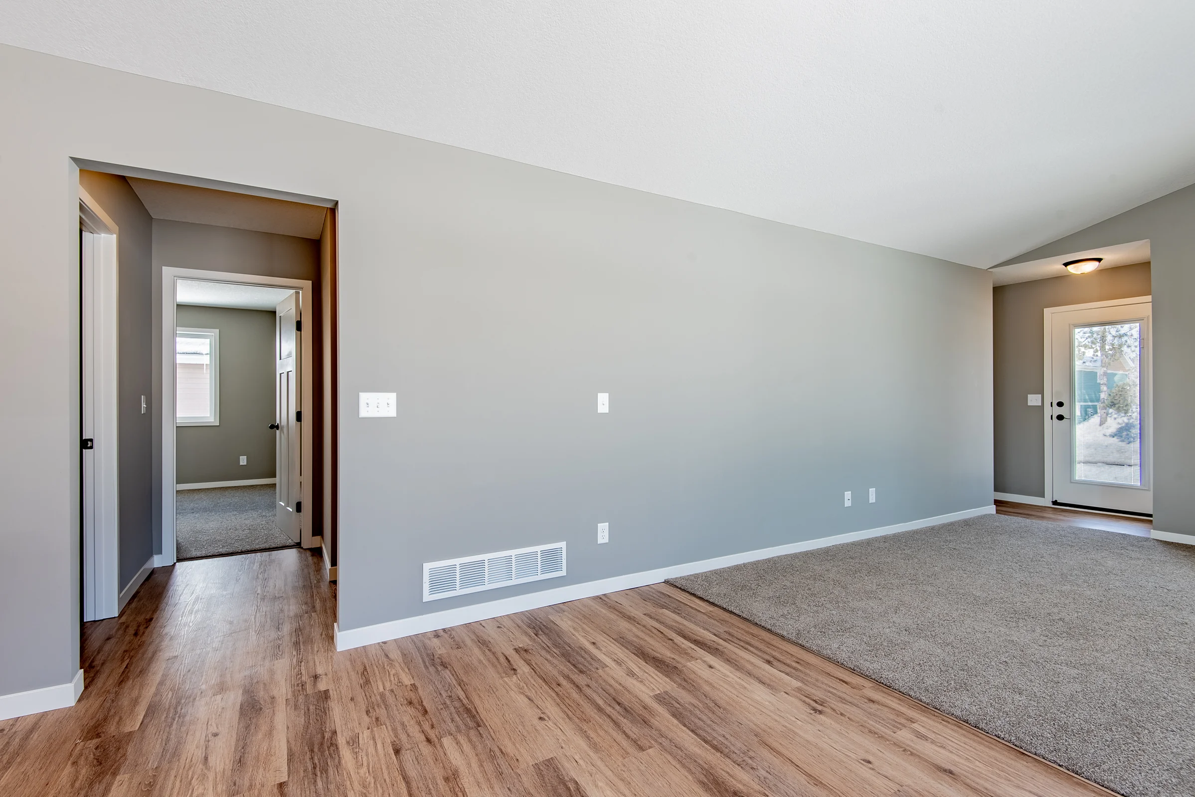 759 11th Ave SW-16.jpg