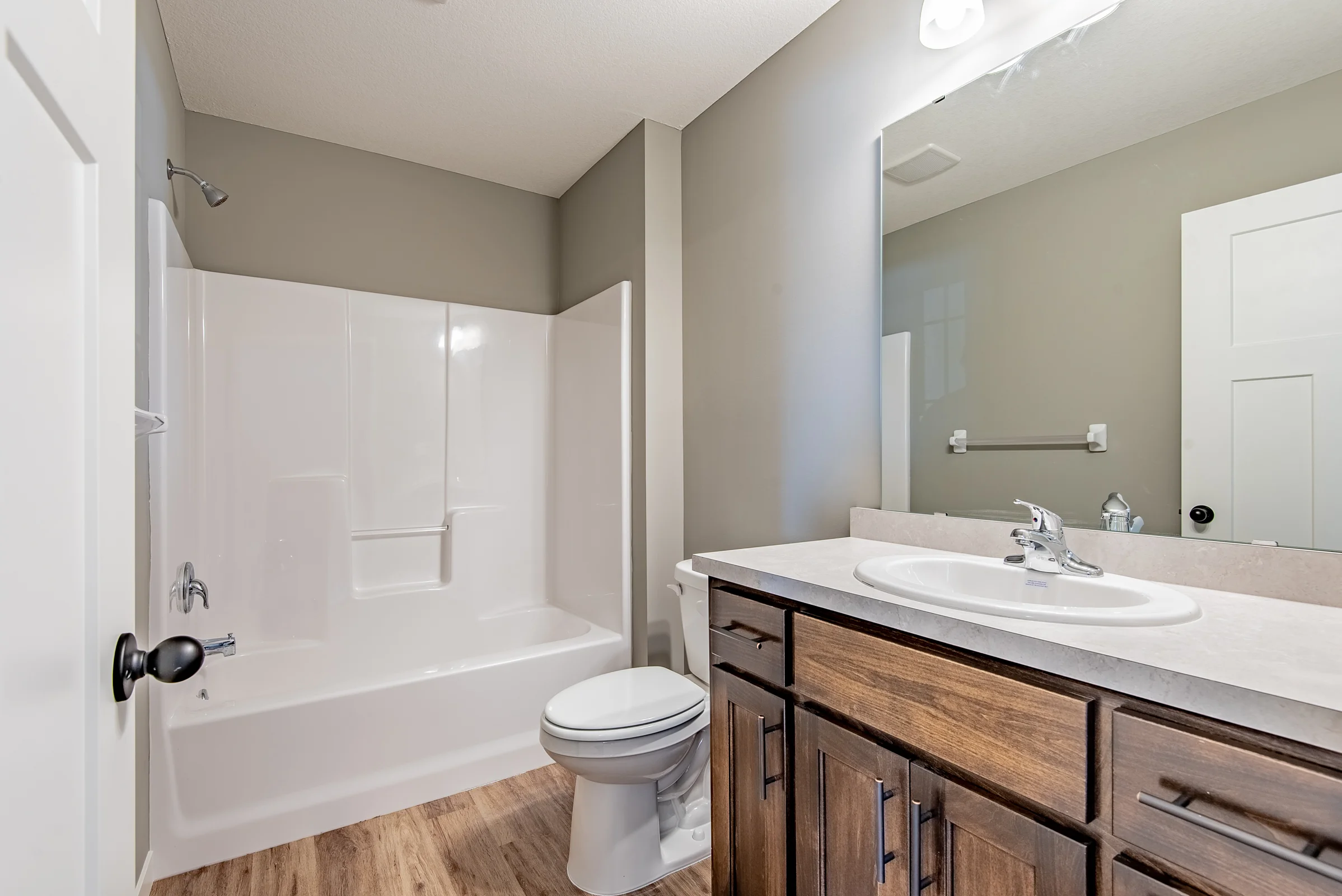759 11th Ave SW-23.jpg