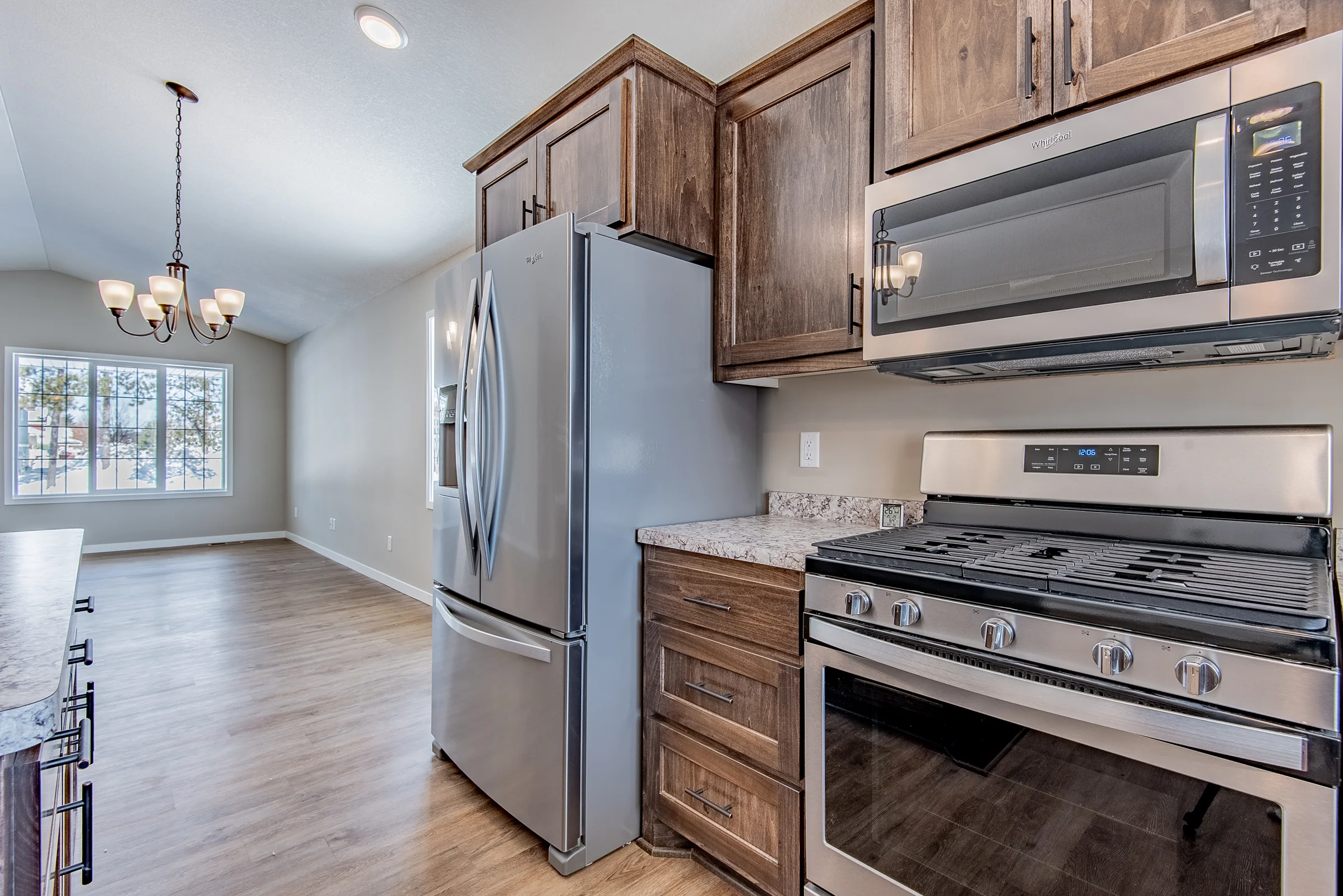 777 11th Ave SW-13.jpg
