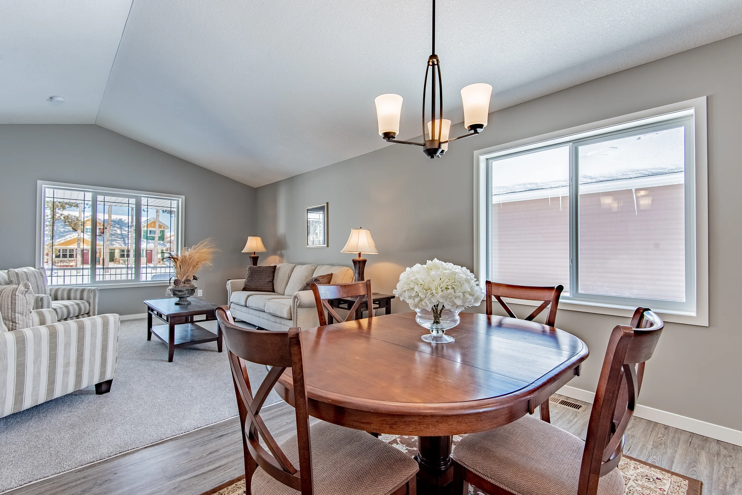 777 11th Ave SW-18.jpg