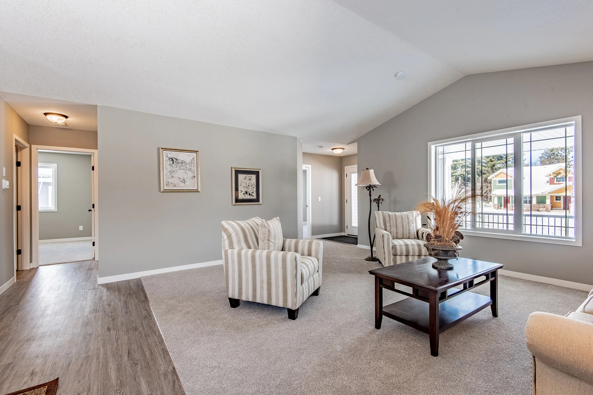 777 11th Ave SW-19.jpg