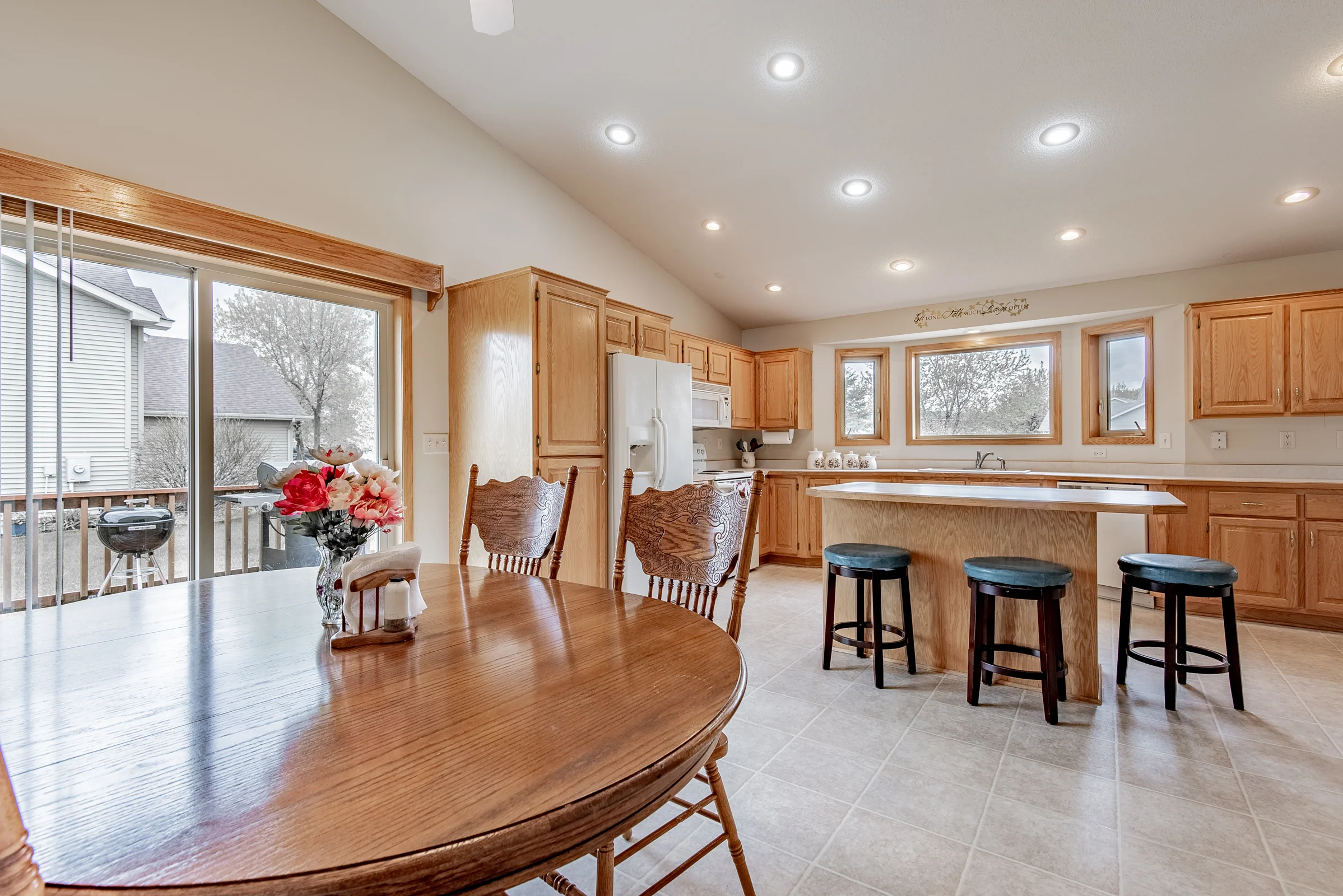 408 12th Ave NW-19.jpg