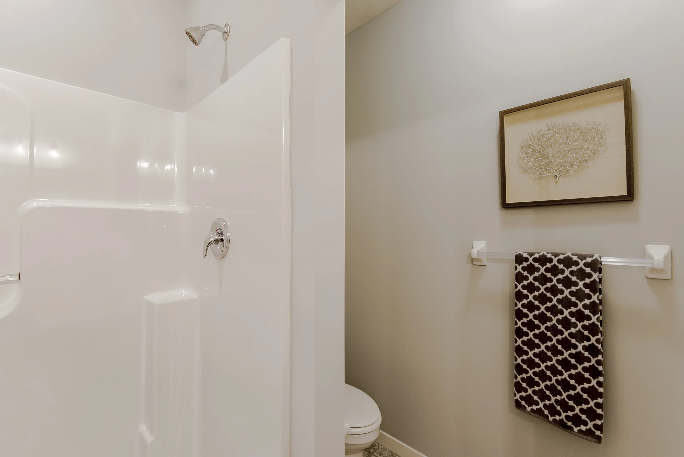 6689 21st Ave South-37.jpg