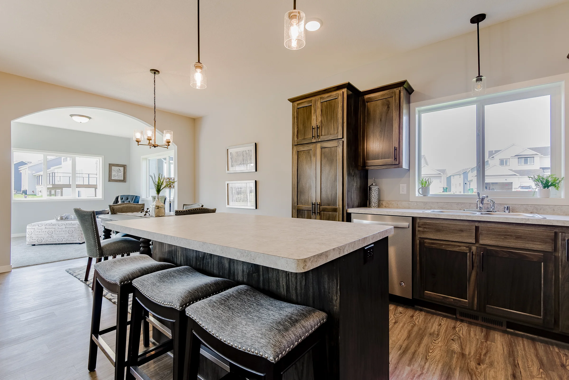 6689 21st Ave South-18.jpg