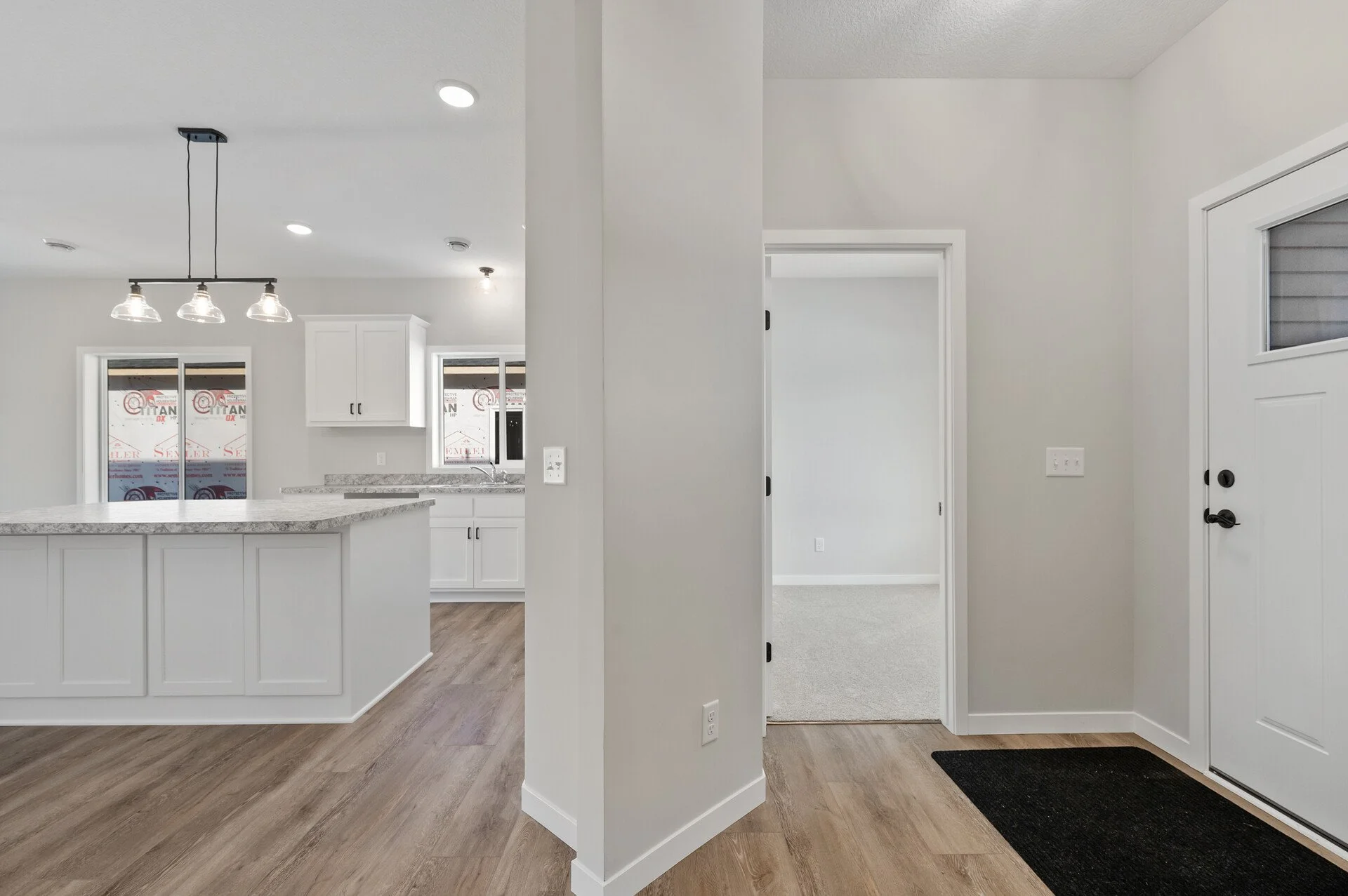 05_25830_Emerson5_mls.jpg