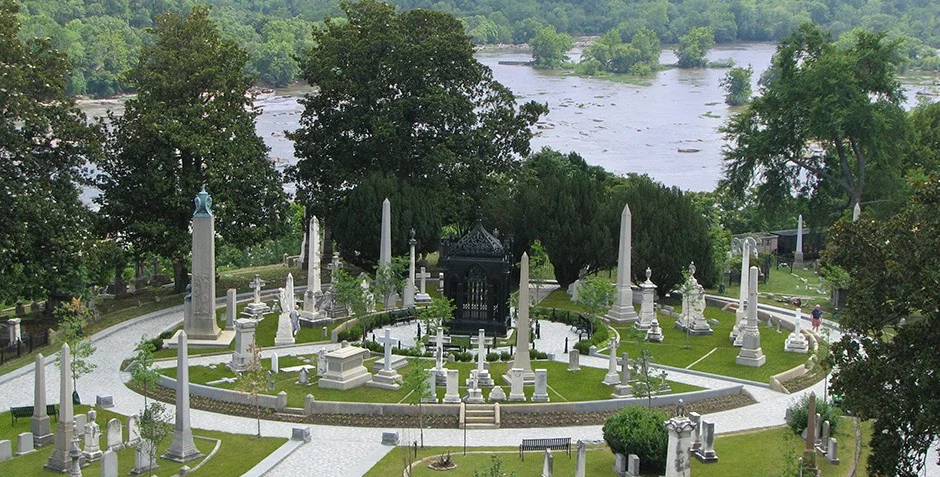 Hollywood Cemetery, with the James River in the background