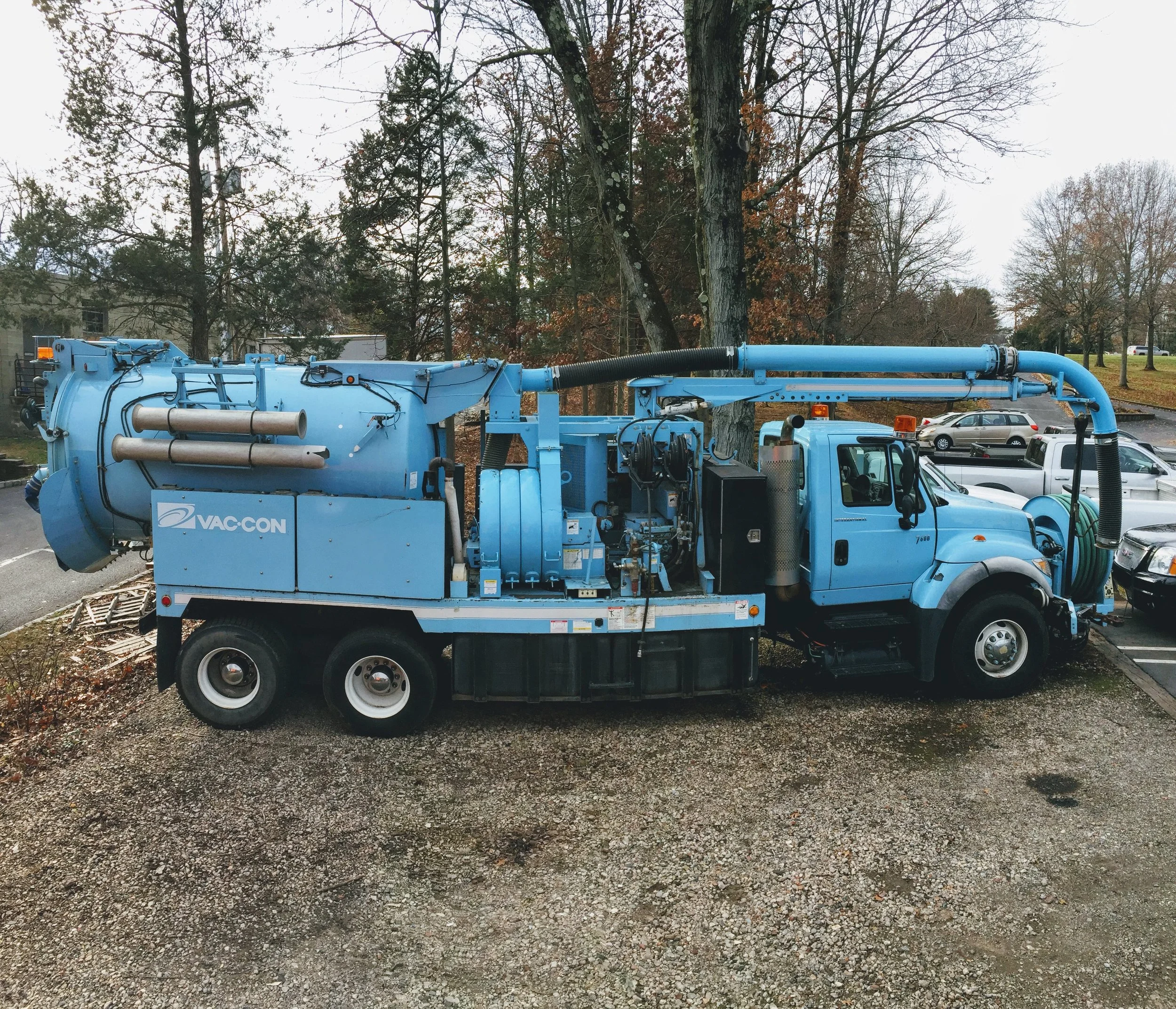 used 07 vac-con right.jpg
