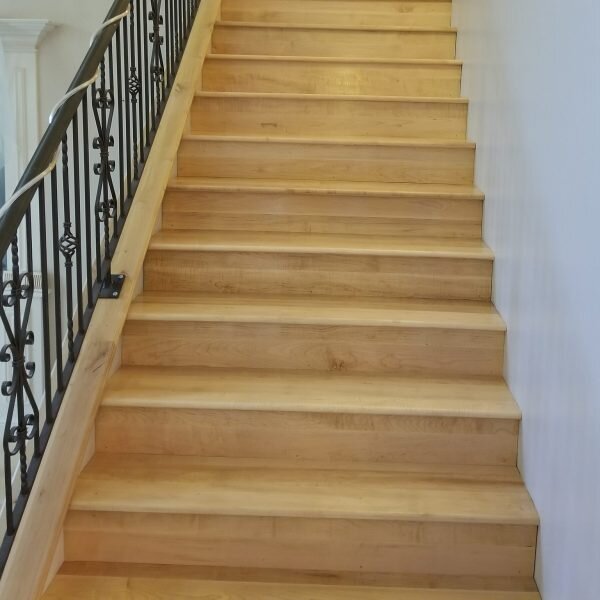 Hardwood floor refinishing and installation nashville tn franklin tn brentwood tn stairs.jpg