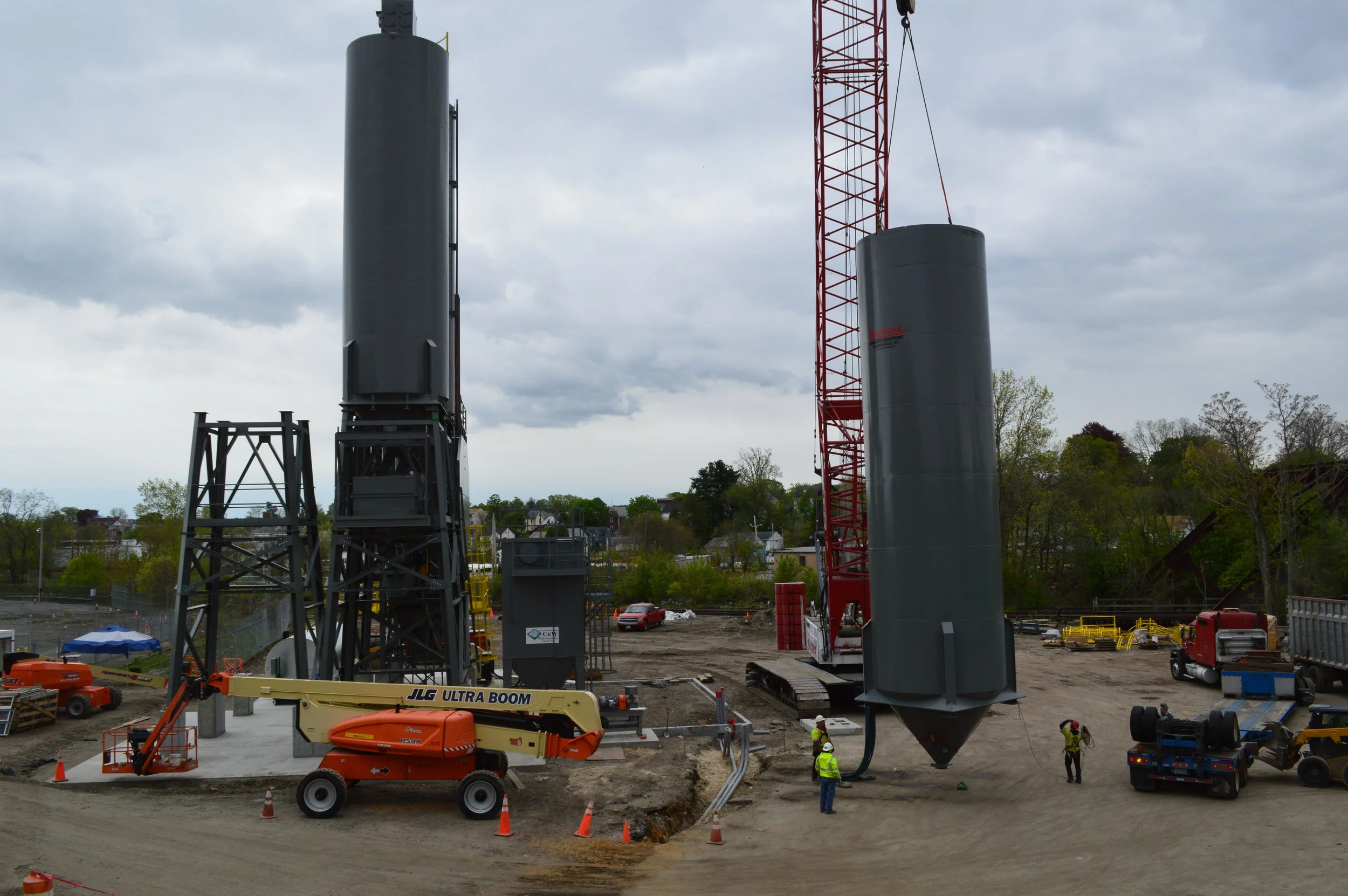 Silos 002.JPG
