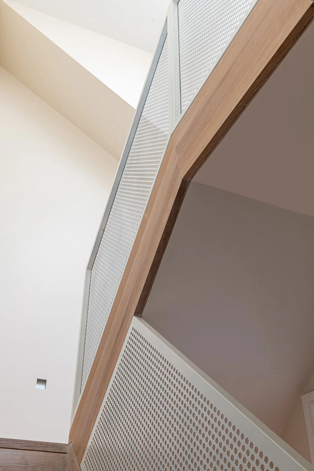 Bespoke staircase by Lendel Stephens Architects