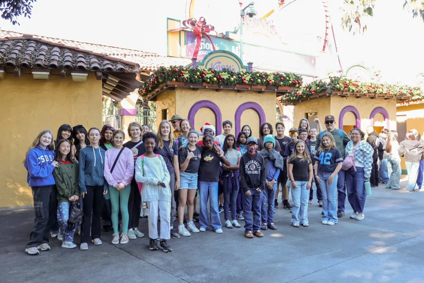 Summit students takeover Knotts Berry Farm!
Hope you guys had a great time and made amazing memories! 
What theme park should the students take over next? 🤔
.
.
.
.
.
.
.
Swipe to the last picture for a surprise 🤪