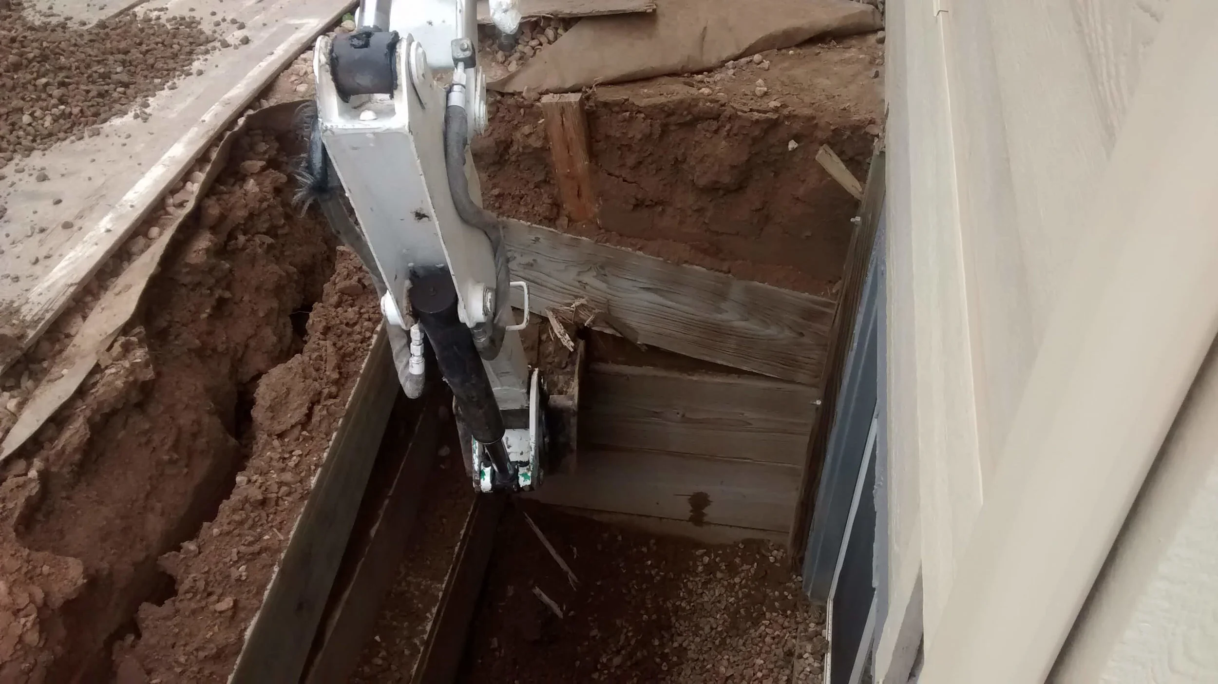 excavating an old window well 1.jpg